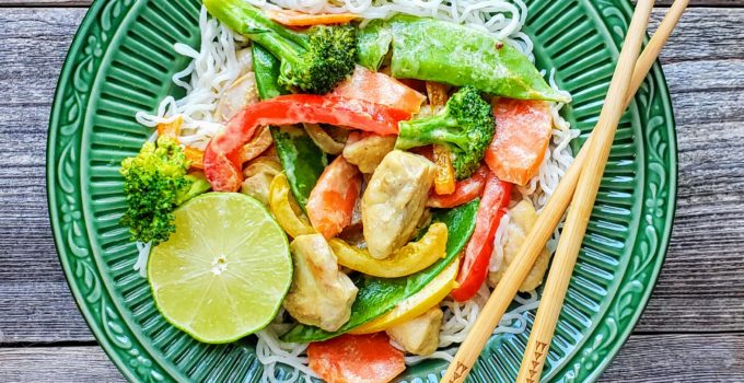 Green Thai Chicken Curry with Konjac Noodles (dairy free, gluten free)